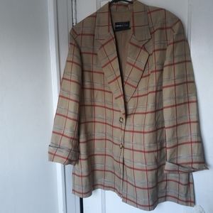 Women's blazer from Theo Miles. Estimated size 1X. See measurements.